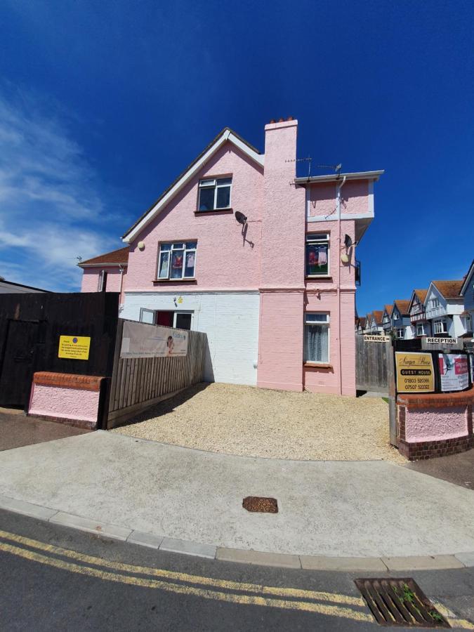 Barbie House ,Opposite The Beach & Paignton Pier , 2 Bedroom Apartment With Private Car Space & Garden , Free Access Next Door To The Stunning Ballet & Make Up School & A Beautiful Ladys Beauty Salon (Adults Only) Extérieur photo
