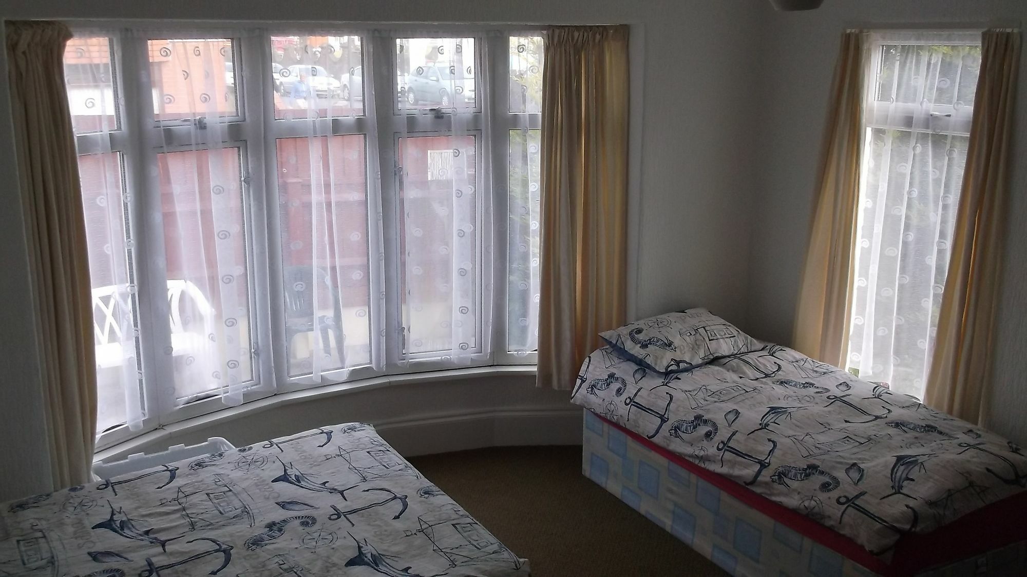 Barbie House ,Opposite The Beach & Paignton Pier , 2 Bedroom Apartment With Private Car Space & Garden , Free Access Next Door To The Stunning Ballet & Make Up School & A Beautiful Ladys Beauty Salon (Adults Only) Extérieur photo